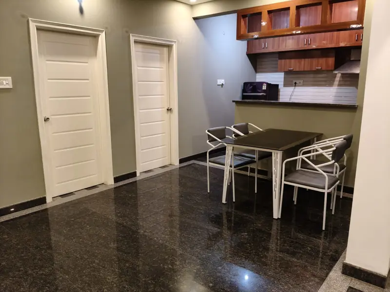 Dining area next to the kitchen